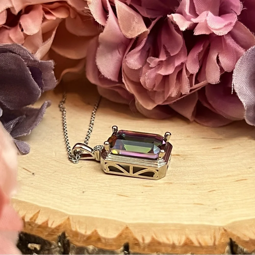 Stunning 10 Carat Mystic Topaz Necklace with Diamond Accent - Picture 7 of 16